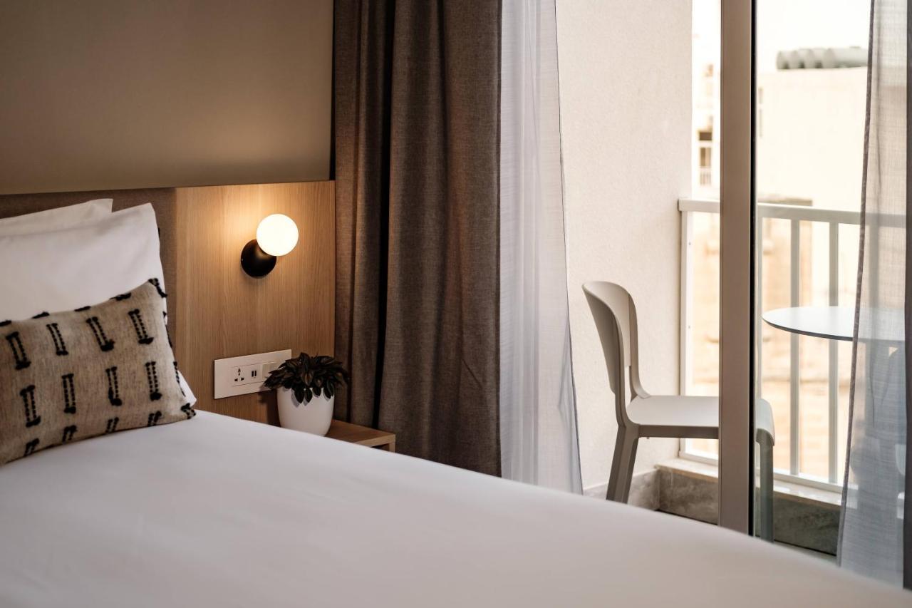 Strand Suites By Neu Collective Gzira Esterno foto