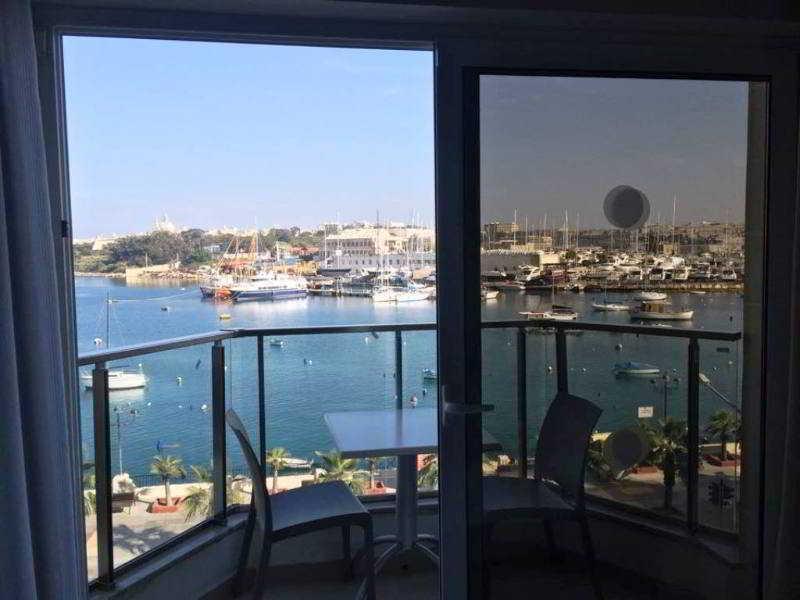 Strand Suites By Neu Collective Gzira Esterno foto