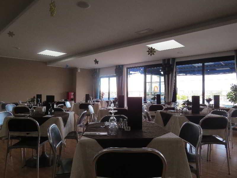 Strand Suites By Neu Collective Gzira Esterno foto