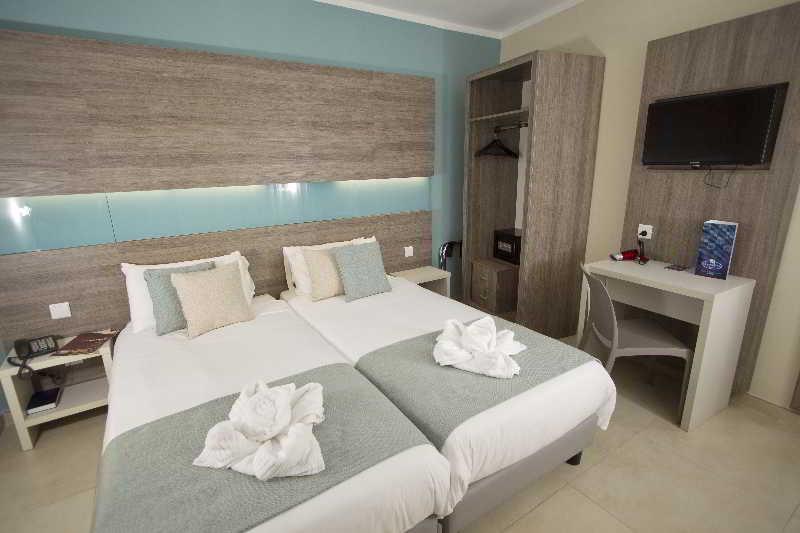 Strand Suites By Neu Collective Gzira Esterno foto