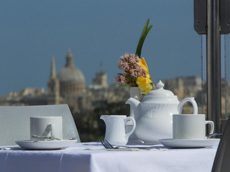 Strand Suites By Neu Collective Gzira Esterno foto